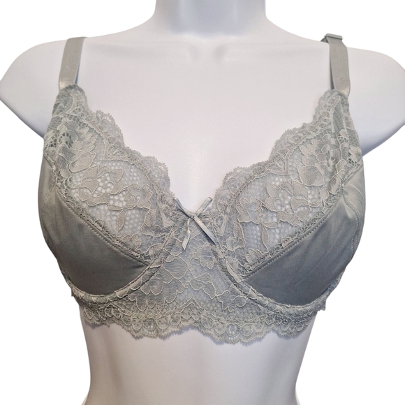 Anya Madsen Other - Light Blue Lace Overlay Underwire Bra with Adjustable Straps 36C. NWOT.